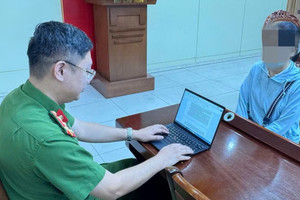 Truy tố 4 nhân viên ngân hàng