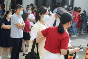 Học giỏi nhưng thi điểm thấp, phía ‘trường Đại học’ gợi ý có ‘cơ hội cuối cùng’ nên phụ huynh đã nghe theo, đến khi nhập học bị tuyên bố thẳng