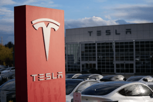 Tesla hụt lợi nhuận, dòng tiền âm hơn 1 tỷ USD: Canh bạc AI bắt đầu phản tác dụng?