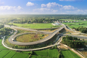 Cao tốc chạy dọc 2 tỉnh thành miền Trung gặp khó