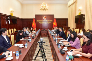 Phó Thống đốc NHNN gửi đề nghị đặc biệt tới Chủ tịch Bloomberg về kế hoạch phát triển Trung tâm Tài chính Quốc tế