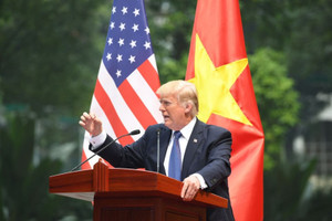 Mỹ chính thức áp thuế nhập khẩu 12,5% với hàng hóa Việt Nam từ hôm nay: Chính phủ trước đó có động thái gì?