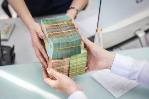 Lãi suất cho vay tăng rất mạnh, điều gì đang xảy ra?