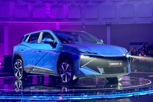 Việt Nam sắp đón tân binh SUV điện tích hợp AI, lắp ráp trong nước, 'var thẳng' Corolla Cross và BYD Atto 3