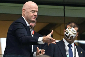 Lần đầu tiên sau hơn 120 năm: FIFA tính bán 20% ‘đế chế’ World Cup, UEFA cảnh báo ‘vượt lằn ranh đỏ’