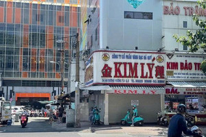 Cửa hàng kim cương ngừng hoạt động, người mua cần làm gì để hoàn tiền hay nhận lại tài sản?