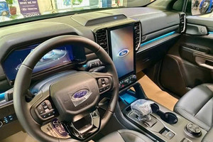 Ford Everest có bản mới: Giá chỉ hơn 900 triệu đồng, trang bị 'ăn đứt' nhiều đối thủ cùng tầm giá