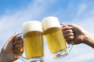 Thời tiết thuận lợi, một doanh nghiệp ngành bia báo lãi đột biến 311 tỷ đồng, tăng trưởng 73%