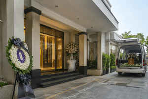 Cụ bà 93 tuổi bị nhà tang lễ hỏa táng nhầm