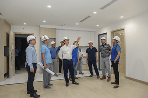 Chủ tịch Trịnh Văn Quyết ra chỉ đạo ngay tại công trường, FLC tăng tốc đưa dự án 2.800 tỷ về đích sau 9 năm triển khai