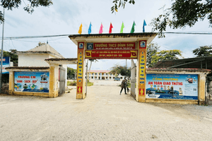 Đình chỉ chức vụ một Hiệu trưởng tham gia đường dây cá độ bóng đá