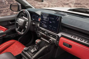 Chiếc Toyota đáng mua nhất 2026 không phải Camry, lý do khiến nhiều người ngỡ ngàng