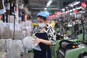 Giữa biến động toàn cầu, NHNN đưa ra cảnh báo đặc biệt với doanh nghiệp vay vốn