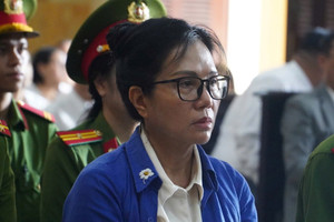 Diễn biến mới vụ đề nghị cựu Tổng Giám đốc SJC và đồng phạm nộp lại 17.000 lượng vàng