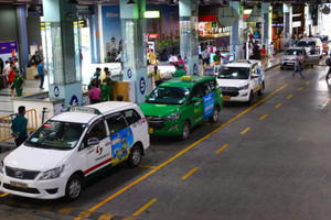 Grab phát thông báo quan trọng đến toàn bộ khách hàng muốn đặt xe tại sân bay Nội Bài