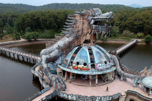 Việt Nam có một công viên rộng 50ha từng bị bỏ hoang gần 2 thập kỷ, được báo chí quốc tế nhiều lần nhắc tên, khung cảnh 'hậu tận thế' hút du khách đến tham quan