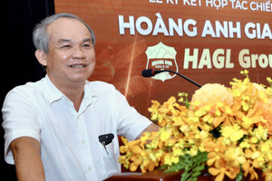 Bầu Đức nói IPO công ty con để trồng cà phê nhưng lại mang gần hết tiền huy động được đi trả nợ