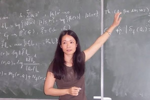 Nữ Giáo sư Toán học thứ ba của Việt Nam quê ‘đất học ở miền Trung’, hiện đang miệt mài nghiên cứu và truyền cảm hứng cho thế hệ trẻ