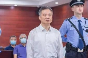 Tịch thu toàn bộ tài sản để sung công quỹ, khai trừ khỏi Đảng, tuyên án tử hình treo đối với cựu Bí thư Thành ủy sinh năm 1967 ở Trung Quốc