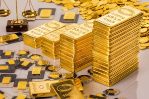 Giá vàng hôm nay (7/8): Đồng loạt quay đầu giảm, giới đầu tư dõi theo tín hiệu mới từ Fed