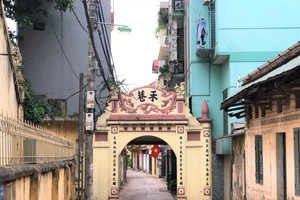 Việt Nam sở hữu một ngôi làng 'vẽ ra quan' gần 1.000 năm tuổi, từng được báo Mỹ ca ngợi, có đặc sản nem chua nổi tiếng