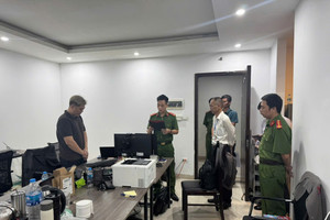 Khởi tố Nguyễn Tiến Đạt cùng 21 đồng phạm, làm rõ 5.429 đơn hàng thuốc Đông y trị giá 2,67 tỷ đồng