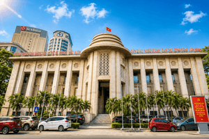 Tuần 3-7/8: NHNN đảo chiều bơm ròng 25.000 tỷ đồng, lãi suất liên ngân hàng bật tăng