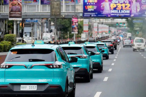 Đề xuất lập điểm dừng cho xe máy để người dân gọi điện, shipper giao hàng