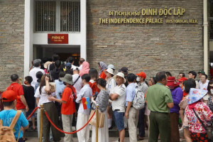 Dinh Độc Lập gây tranh luận vì thu phí chụp ảnh lên đến 10 triệu đồng: Đại diện khu di tích lên tiếng