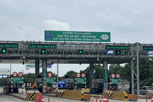 Tài khoản ETC hết tiền và đang đi trên cao tốc, tài xế sẽ xử lý ra sao, cần biết để thực hiện quy định hiện hành