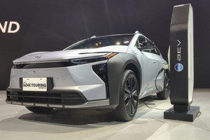 Toyota có mẫu SUV kiểu dáng crossover, không tốn xăng, ‘đấu thẳng’ với Ford Everest, giá có rẻ không?