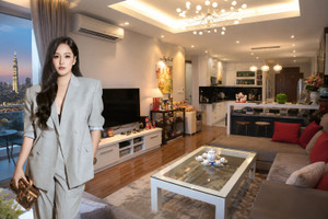 Hé lộ không gian sống ở quê của nàng hậu Mai Phương Thúy: Thiết kế mở, tràn ngập đồ lưu niệm