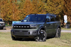 Thêm mẫu xe EREV sắp về Việt Nam: Huyền thoại Ford Bronco bản 2026 với tầm hoạt động 1.220 km