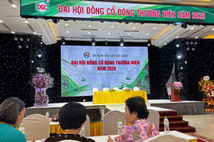 [Live] ĐHĐCĐ Hoá chất Đức Giang (DGC): Nhiều tin nóng sau khi loạt lãnh đạo bị khởi tố, cổ đông đến rất sớm