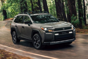 Toyota khai tử công nghệ pin cũ trên xe hybrid