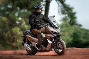 Xe tay ga địa hình 150cc của Honda trình làng: Ngoại hình dữ dằn, trang bị chẳng kém phân khối lớn