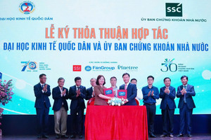 UBCKNN và NEU ký thỏa thuận hợp tác, mở loạt cơ hội mới cho sinh viên tham gia chứng khoán
