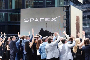 Alphabet 'biến' 900 triệu USD thành gần 94 tỷ USD nhờ một 'cú cược' vào SpaceX