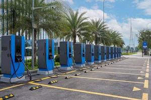 Bộ Công Thương đề xuất quy chuẩn cho hạ tầng trạm sạc xe điện