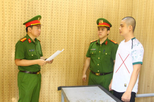 Khởi tố, tạm giam Giám đốc công ty xuất nhập khẩu nông sản