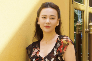 Diễn viên Phương Oanh được khen ngày càng xinh đẹp