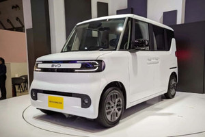 Vượt qua hàng rào khó tính của thị trường xe nội địa, mẫu ô tô điện mini vừa tạo nên bất ngờ lớn ngay tại sân nhà của các đối thủ sừng sỏ Nhật Bản