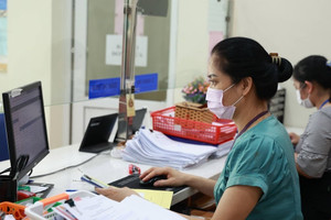 Thời gian làm việc trước khi vào viên chức có được tính nâng lương?