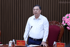 Làm việc tại Quảng Ngãi, Phó Thủ tướng ra chỉ đạo quan trọng với hai siêu dự án của Hòa Phát và BSR