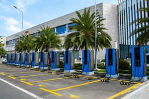 Cục Đường bộ ra văn bản quan trọng liên quan tới xe điện: VinFast, Petrolimex, Honda, Grab đứng trước cơ hội lớn