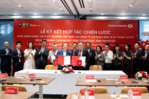 Techcombank 'phủ sóng' hệ thống FPT Shop