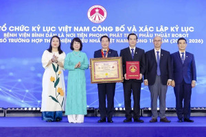 Một bệnh viện Việt Nam lập kỷ lục với gần 4.300 ca phẫu thuật robot