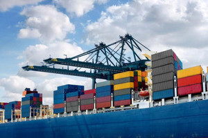 Hưởng ưu đãi thuế 0% , hơn 900.000 tấn hàng Việt Nam liên tục đổ sang một nước Đông Nam Á: Thu về hơn 539 triệu USD