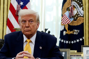 Tỷ lệ ủng hộ Tổng thống Mỹ Trump giảm xuống mức thấp kỷ lục