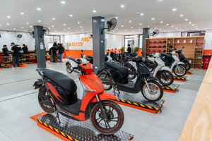 Cận cảnh 'siêu xưởng' Dat Bike lớn nhất miền Bắc: Rộng 1.000m², xử lý 70 xe cùng lúc, phụ tùng dòng đã ngừng bán vẫn có sẵn